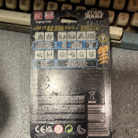 New in packaging Star Wars, R2, D2 Tamagotchi - Picture 5 of 8